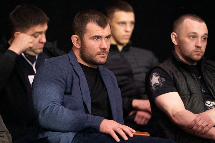 Вице-президент федерации ММА Тюменской области Евгений Бондарь: «Сборная Уральского федерального округа по ММА стабильно будет в тройке лучших»