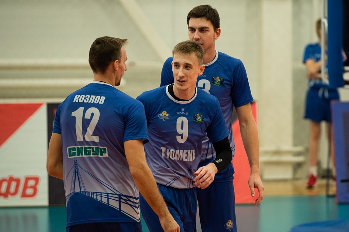 Доигровщик волейбольной команды «Тюмень» Анатолий Володин: «Зал очень специфический, к нему трудно быстро привыкнуть»
