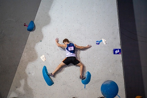 Тюменский скалолаз Александр Шиков взял окружную бронзу