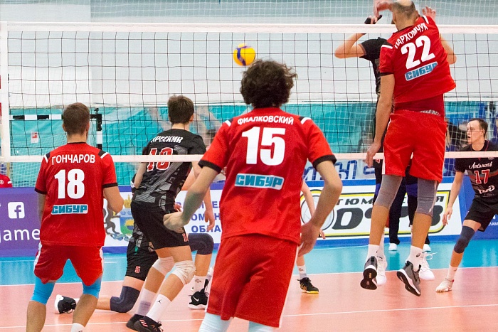 Завершают медосмотр и ждут тренировок