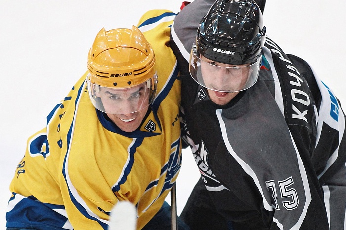 Антон Кочуров: «Каждый сам решает, как ему утепляться»