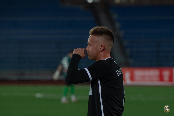 Защитник футбольного клуба «Тюмень» Станислав Поройков: «С «Уфой» нужна только победа»