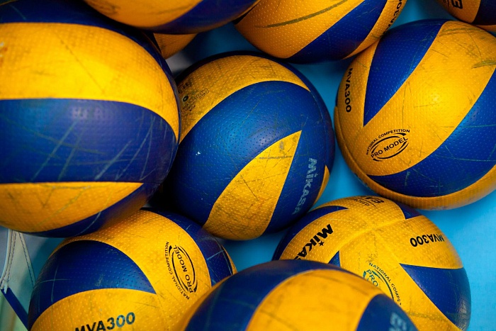 Викуловские волейболистки сокрушили соперниц