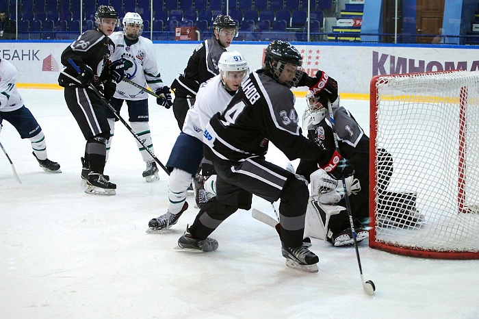 Максим Богданов держит уровень и в плохих матчах команды
