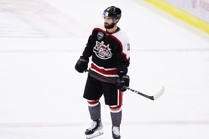 Нападающий ХК «Рубин» Никита Рожков: «Пока не придумал, что необычного могу сделать с Кубком»