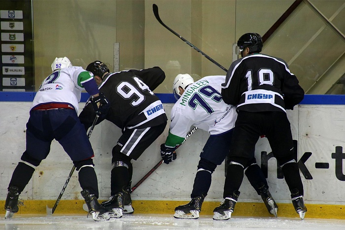 Владислав Арбузов: «Мы защищаем вратаря, а соперник хочет забить – отсюда и стычки» (ВИДЕО)