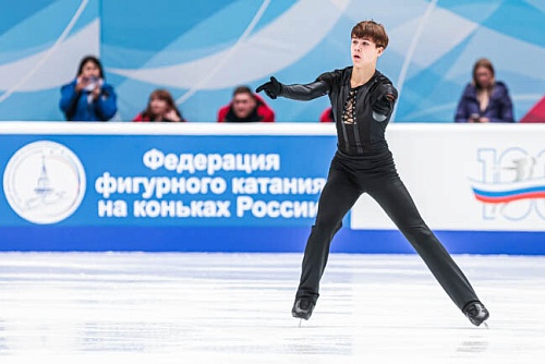 Тюменский фигурист Глеб Ковтун привёз золото из Кирова