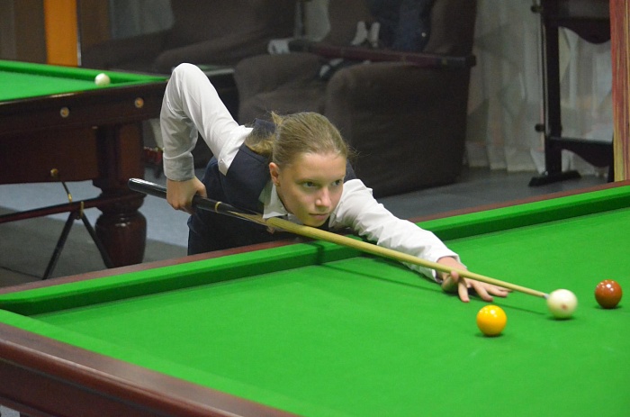 В городе на Неве выиграли по три снукерных трофея