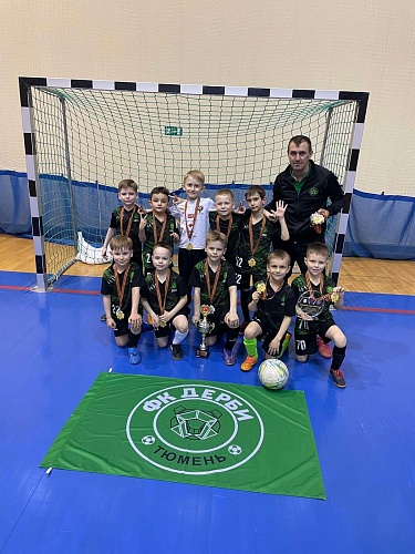 Тюменская команда ФК «Дерби» выиграла «Кубок Победы» по мини-футболу среди юношей