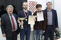 Александр Копылов победил в шахматном турнире памяти тренера Юрия Новикова