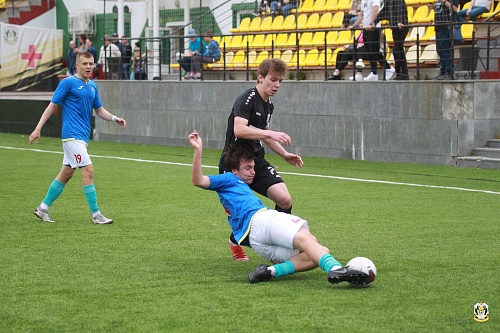 Рэпер Фогель вынудил «Тюмень-2» сыграть с «Магниткой» на верхнем поле