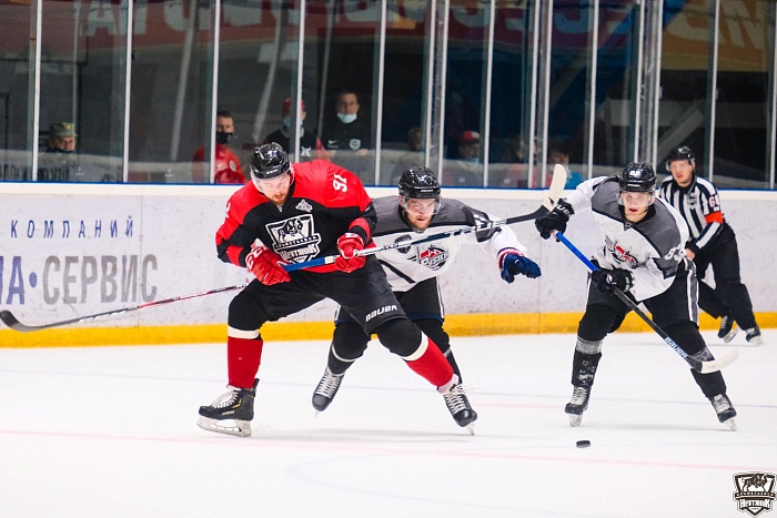 «Рубин» уступил в результативном матче по буллитам