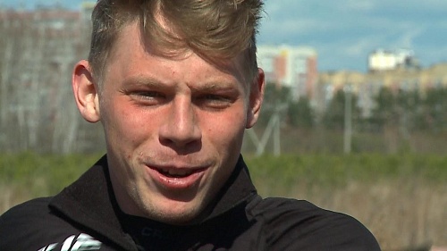 Тюменский биатлонист Степан Парфёнов  рассказал о том, как поддерживает форму на самоизоляции