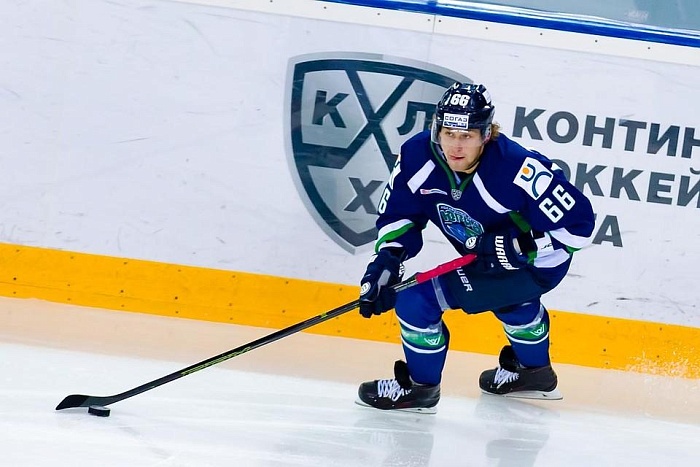 Варфоломеев не хочет играть в «Авангарде»?