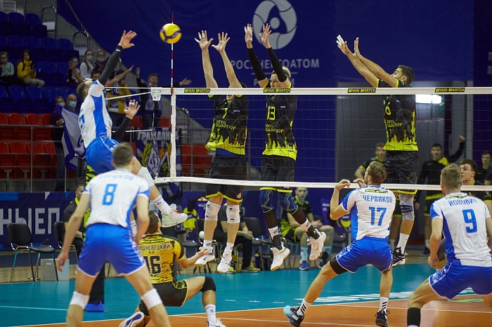 «Югра-Самотлор» снова победила, проигрывая 0:2