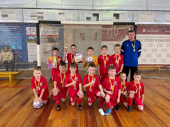 «Искра» из Казанского района взяла футзальный «Кубок Вектора»