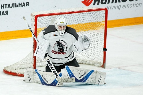 Алексея Щетилина признали лучшим голкипером недели