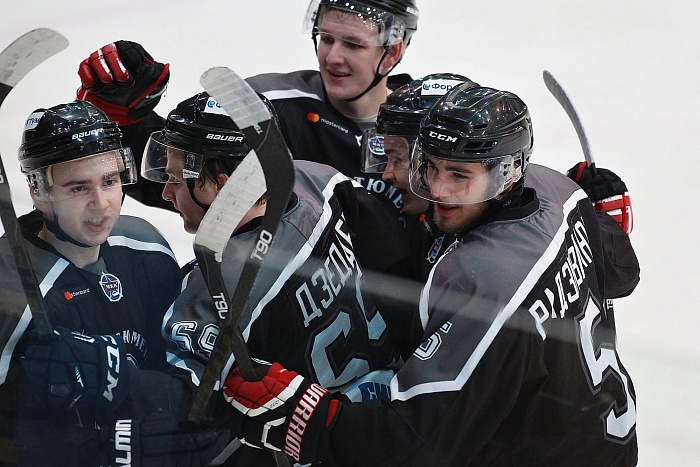 Фото Владимира ОГНЁВА.