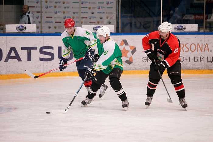 Сергей Беломоин блистал в новогоднем турнире