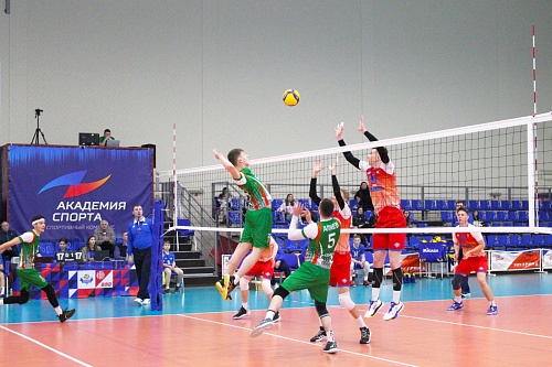 Волейболисты «Тюмени-ТюмГУ» проиграли гостям из Майкопа