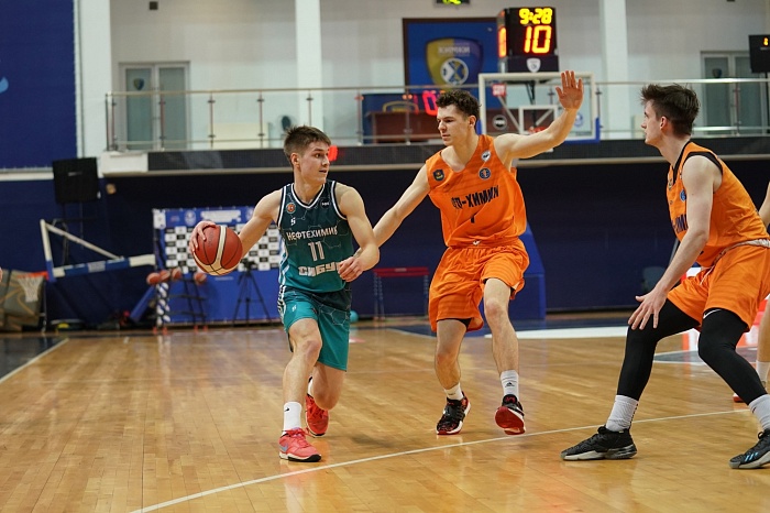 Баскетбольный клуб «Нефтехимик» из Тобольска крупно уступил в Химках