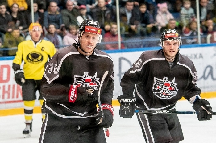 Защитник Никита Лисов пополнил группу экс-тюменцев в хоккейном клубе «Лада»