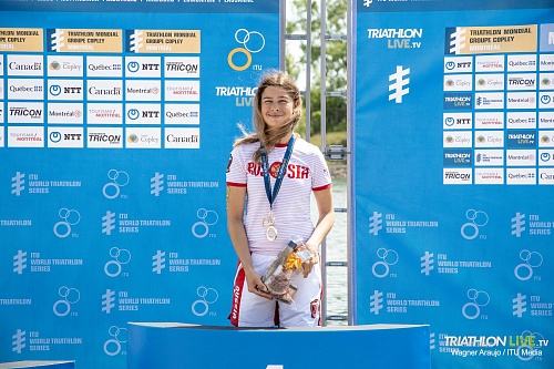 На острове добыла золото