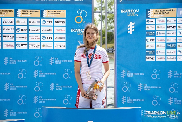 На острове добыла золото