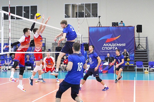 Команда «Тюмень-ТюмГУ» проиграла лидеру — волейболистам из Обнинска