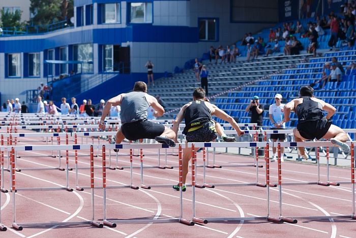 Тюменский барьерист Вадим Кукалев добежал до золота в Челябинске