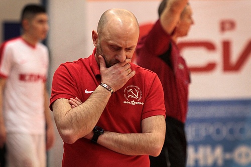 Главный тренер МФК КПРФ Бесо Зоидзе: "Не выиграли ни одного матча. Но в каждом всё было на грани"