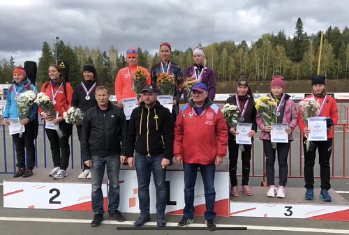 Тюменские биатлонисты снова сделали золотой эстафетный дубль