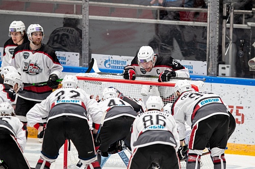 ХК «Рубин» идёт на домашний рекорд в «Кубке Петрова»