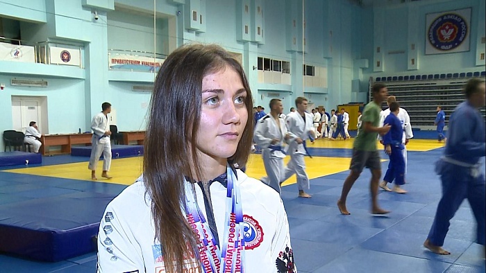 Айгуль Куценко: «Сломала руку, но муж убедил бороться дальше»