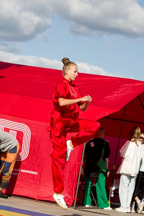 Фестиваль единоборств в День физкультурника на тюменской набережной