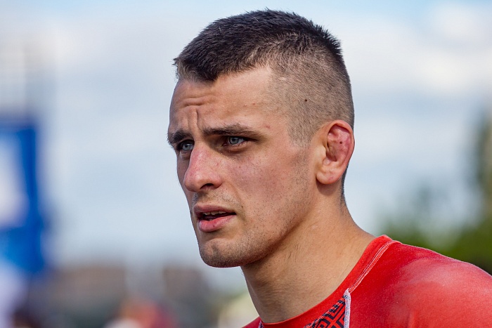 Фестиваль единоборств в День физкультурника на тюменской набережной