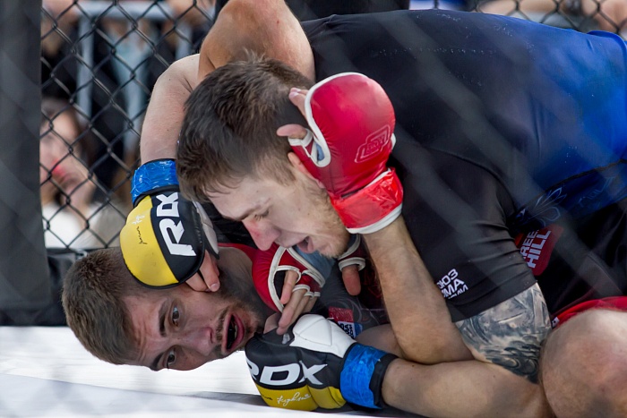 Фестиваль единоборств в День физкультурника на тюменской набережной