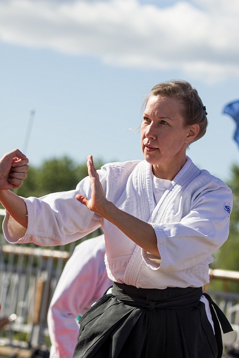 Фестиваль единоборств в День физкультурника на тюменской набережной