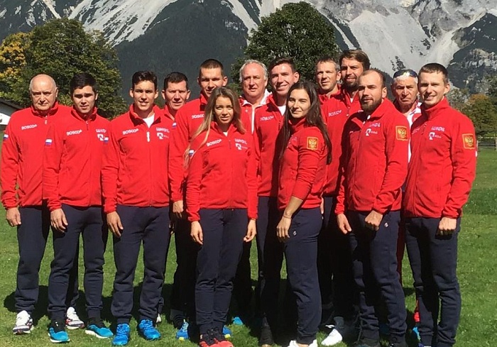 Группа Спицова забралась на ледник