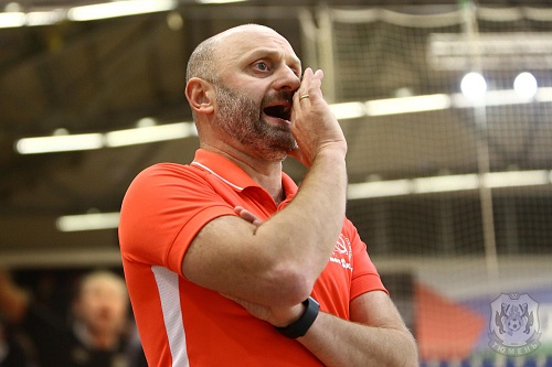 Коммунисты одолели «Эль-Посо»