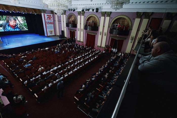 Фото Владимира ОГНЁВА