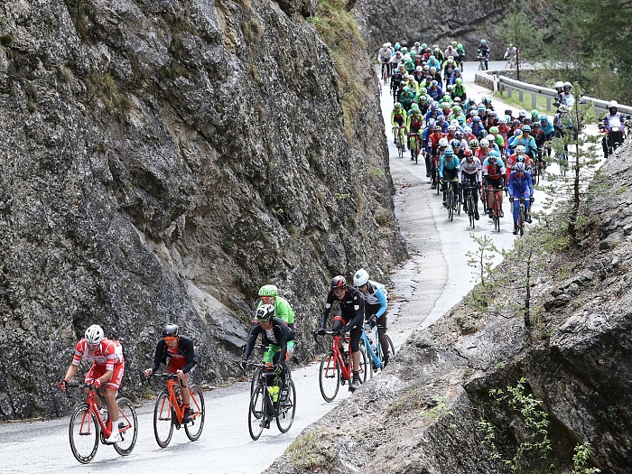 «Тур Альп» здорово начал Бильбао