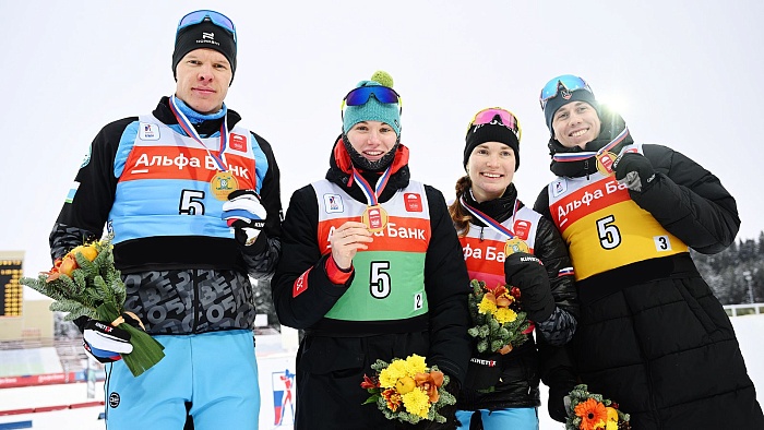 Сборной Свердловской области могли помешать выиграть смешанную эстафету на Кубке России по биатлону, но ребята настояли на своём