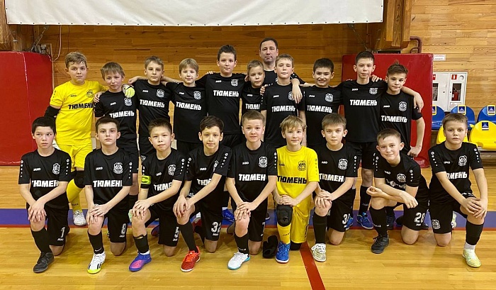 Тюменцы удачно выступили в региональном первенстве страны по футзалу среди юношей
