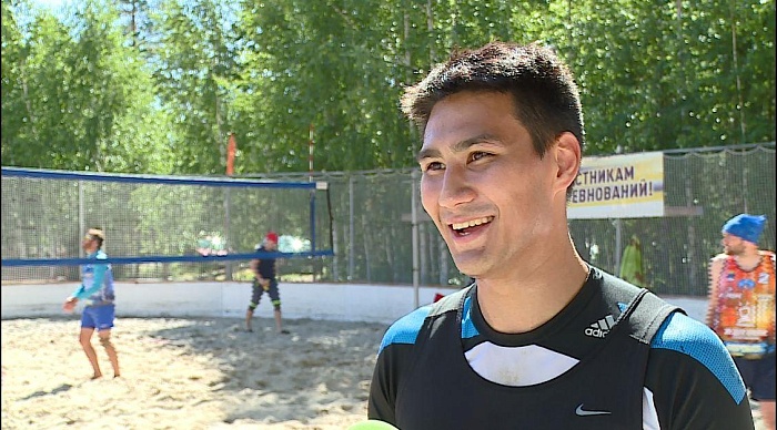 Остановились в шаге от пьедестала