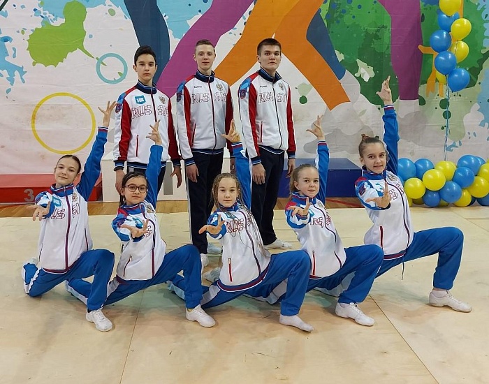 В столице Урала соревновались мастера аэробики