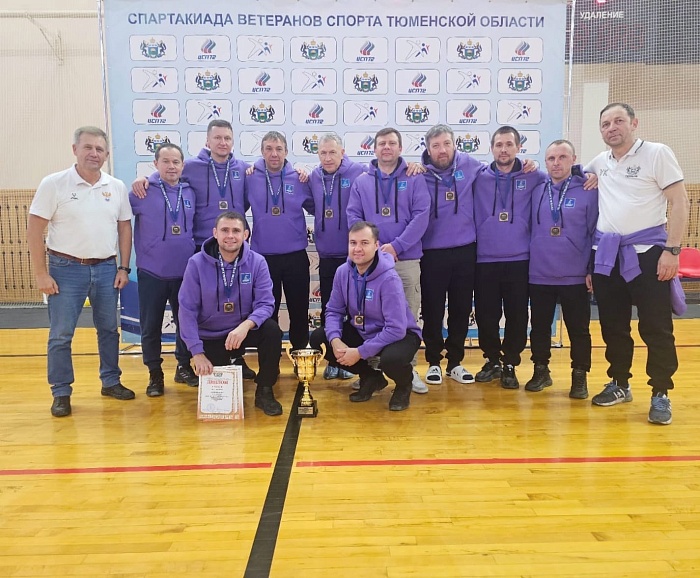 Опытные тюменцы выиграли футзальный турнир в Ишиме