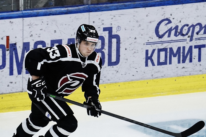 Экс-форвард тюменского хоккейного клуба «Рубин» Макар Насретдинов стал игроком московского «Спартака»