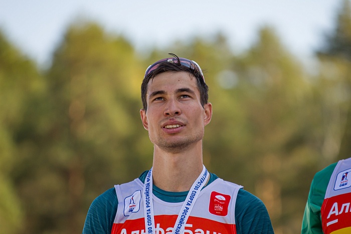 Трёхкратный чемпион мира по биатлону среди юниоров Вячеслав Малеев: «В спринте я не успеваю набрать высокую скорость, а на «двадцатке» получается держать темп»