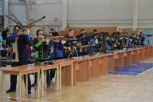 В Нижней Тавде выиграли титулы абсолютных чемпионов по полиатлону